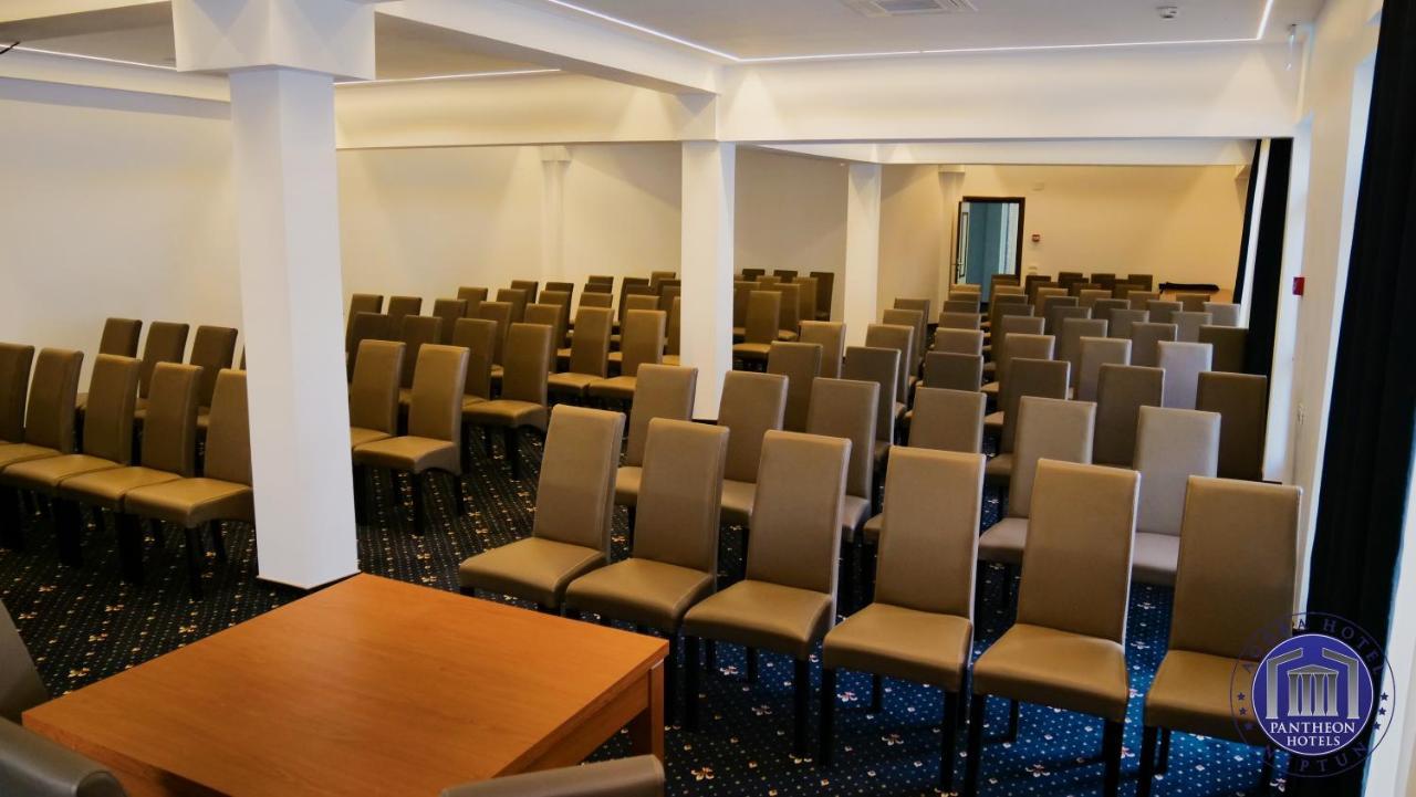 Hotel Agora Neptun Esterno foto