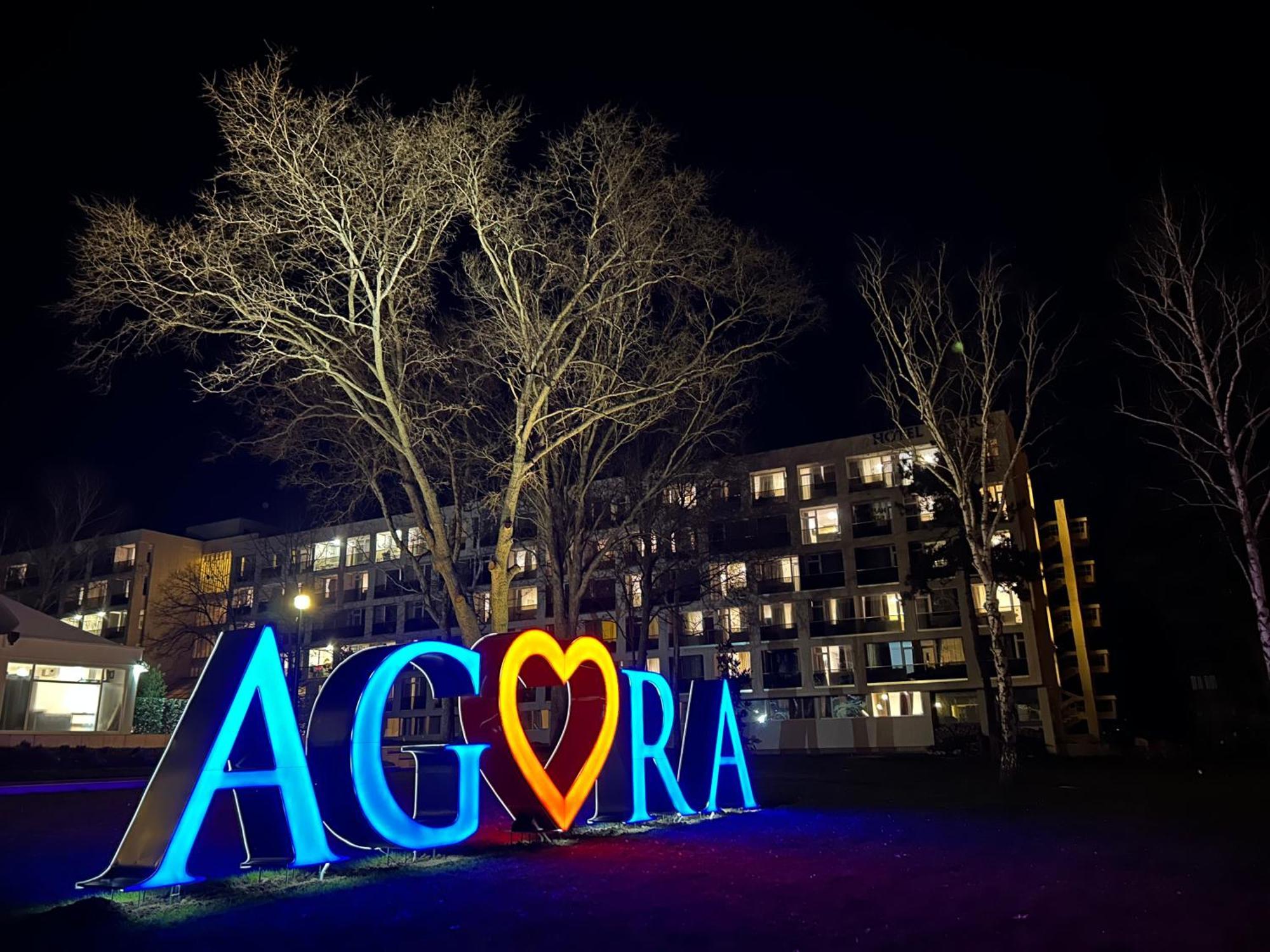 Hotel Agora Neptun Esterno foto
