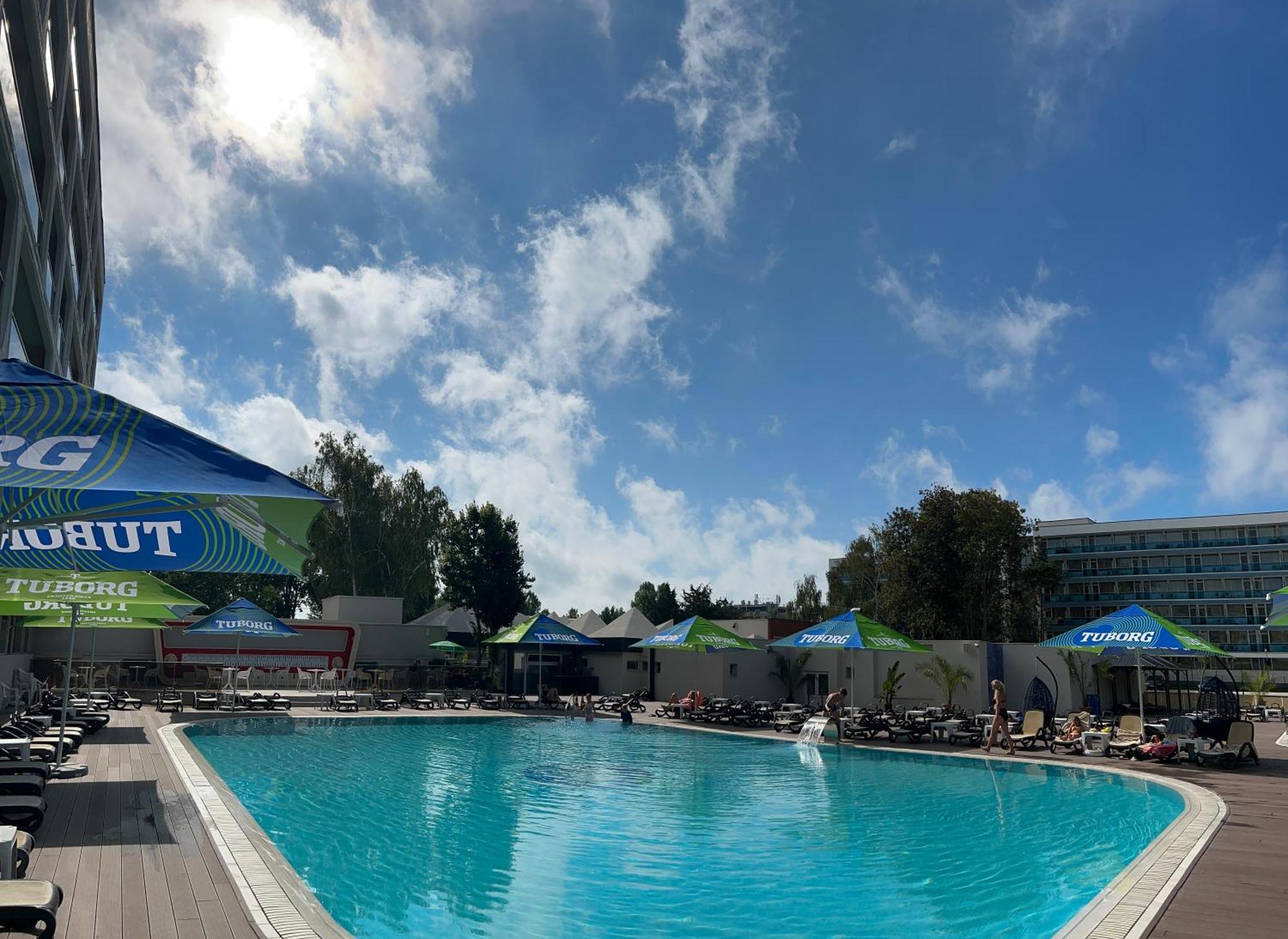 Hotel Agora Neptun Esterno foto